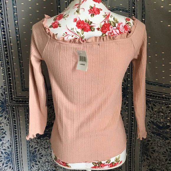 NWT ALMOST FAMOUS TOP ROSE - Picture 5 of 5